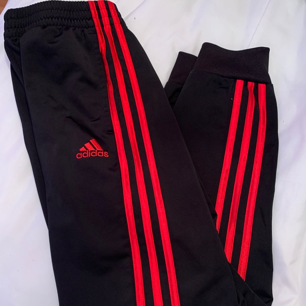 Red never used addidas joggers